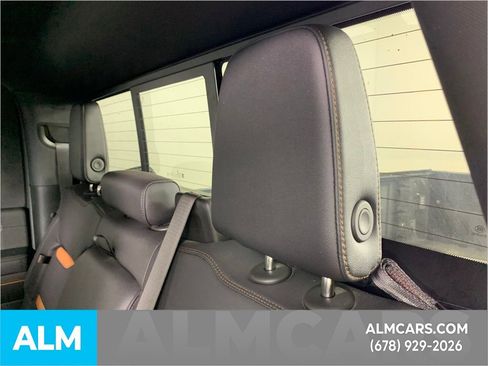 Used 2024 GMC Sierra 2500 AT4 w/ AT4 Premium Plus Package image 33