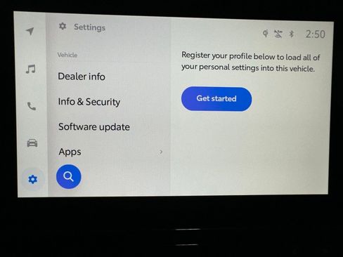 Used 2025 Toyota Highlander XLE image 39