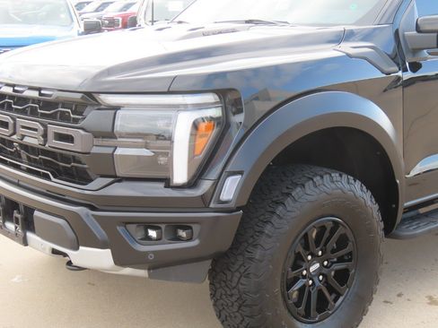 Certified 2025 Ford F150 Raptor AWD/4WD image 3