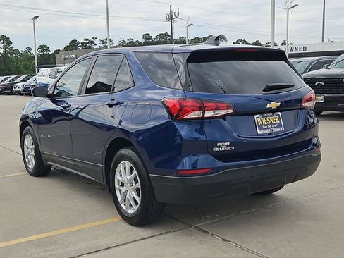 Used 2022 Chevrolet Equinox LS w/ LS Convenience Package image 7