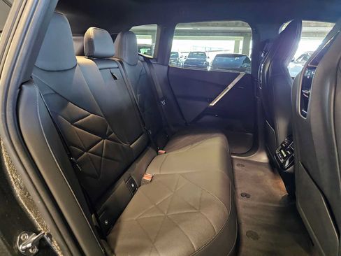 Used 2024 BMW iX xDrive50 w/ Sport Package AWD/4WD image 29