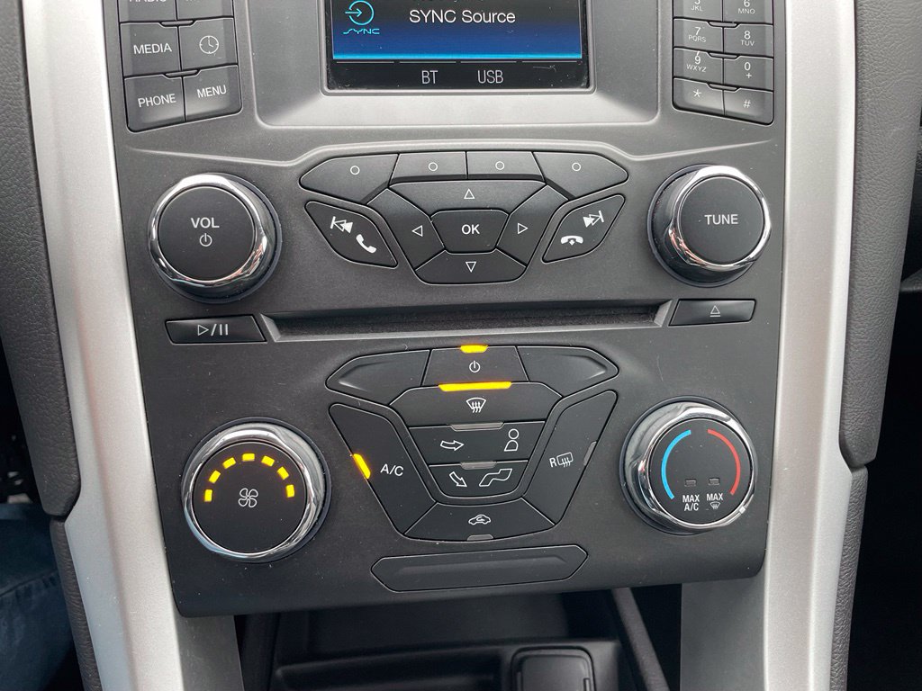 Used 2016 Ford Fusion S FWD image 11