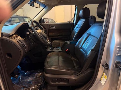 Used 2019 Ford Flex Limited image 12