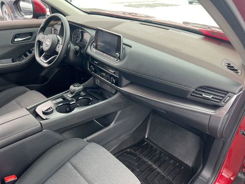 Certified 2023 Nissan Rogue SV image 21