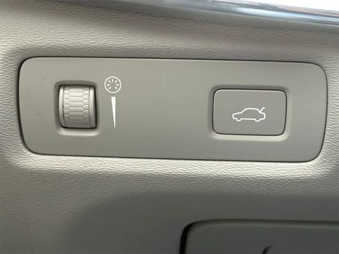 Used 2017 Volvo S90 T5 Momentum w/ Vision Package image 25