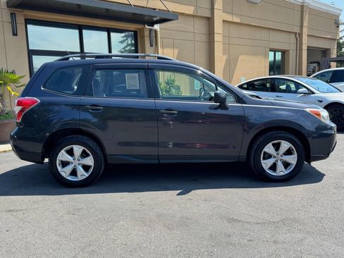 Used 2015 Subaru Forester 2.5i w/ Alloy Wheel Package AWD/4WD image 8