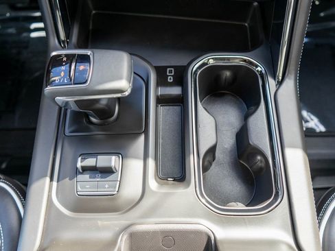 Used 2024 GMC Sierra 1500 AT4X image 29