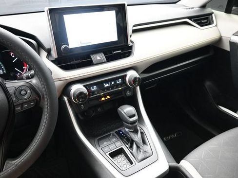 Used 2024 Toyota RAV4 XLE w/ Convenience Package FWD image 8