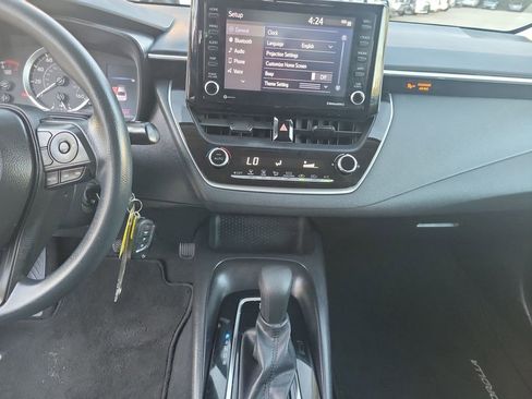 Certified 2022 Toyota Corolla LE image 19