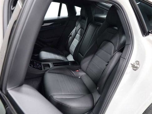 New 2026 Porsche Panamera image 34