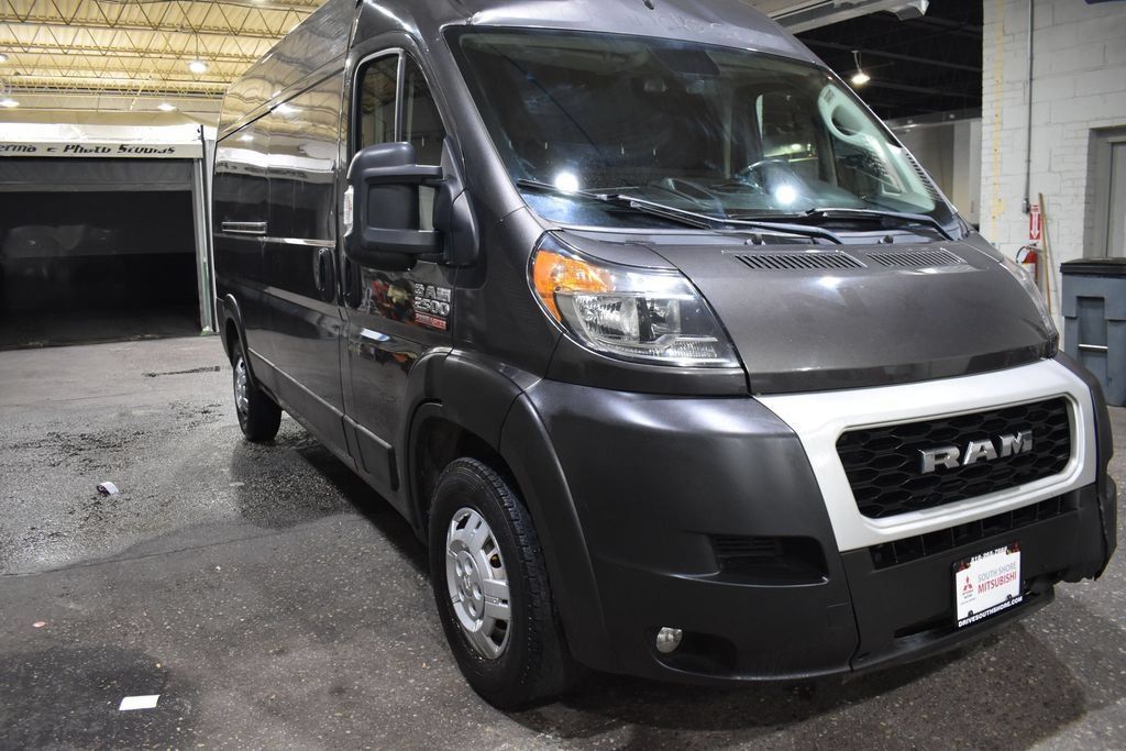 Used 2021 RAM ProMaster 2500 w/ Convenience Group FWD image 6