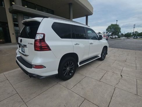Used 2022 Lexus GX 460 Premium w/ Accessory Package AWD/4WD image 6