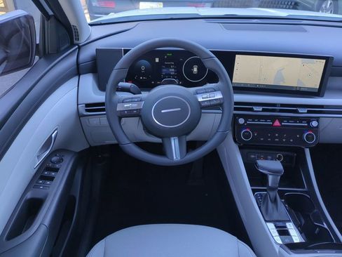 New 2026 Hyundai Tucson SEL image 19