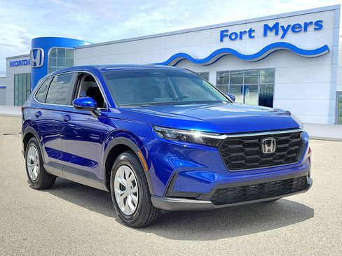 Used 2025 Honda CR-V LX image 1