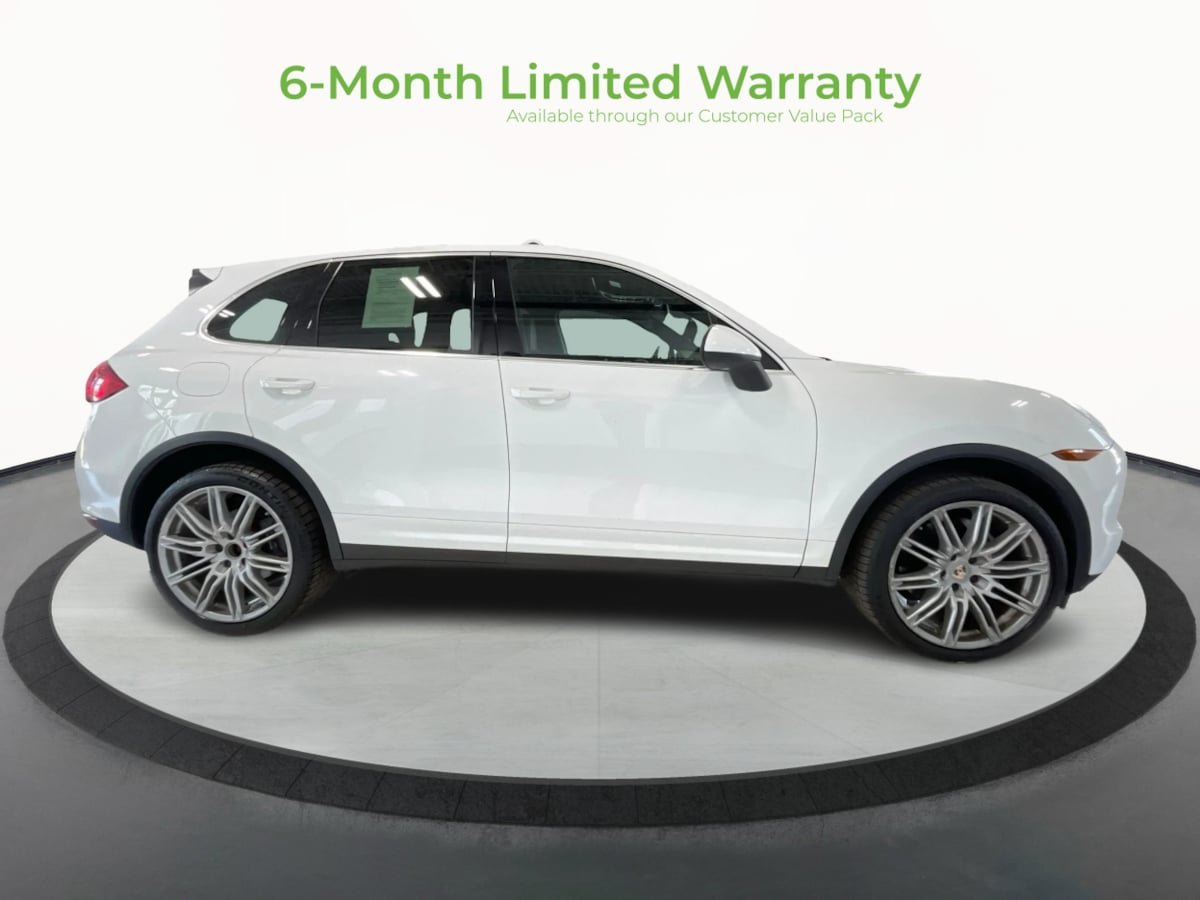 Used 2014 Porsche Cayenne AWD/4WD image 8