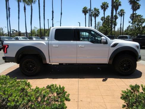 Used 2019 Ford F150 Raptor w/ Equipment Group 802A Luxury AWD/4WD image 5