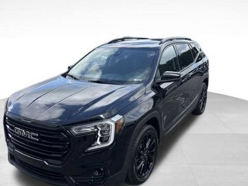 Used 2023 GMC Terrain SLT w/ Tech Package FWD image 6