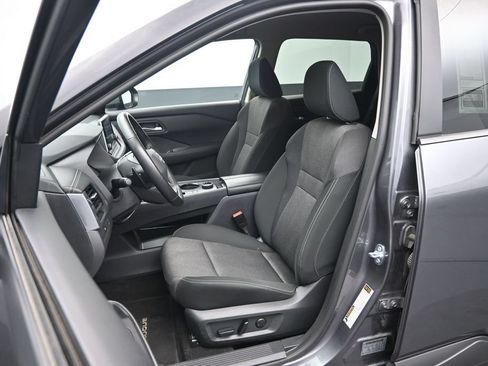 Used 2025 Nissan Rogue SV AWD/4WD image 21