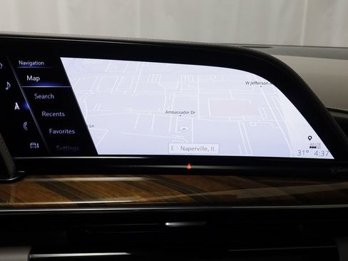 Used 2024 Cadillac Escalade Sport Platinum w/ LPO, ONYX Package image 11