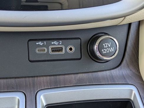 Used 2022 Nissan Murano Platinum w/ Cargo Package image 27