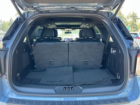 Used 2025 Ford Explorer ST w/ Sun And Sound Package AWD/4WD image 22