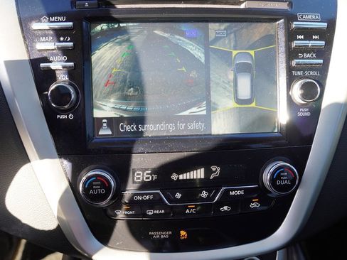 Used 2018 Nissan Murano Platinum image 24