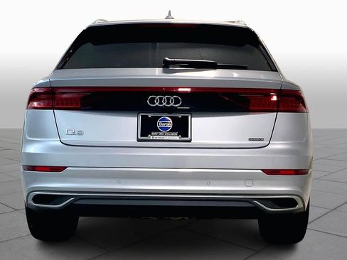 Used 2022 Audi Q8 Premium Plus image 4