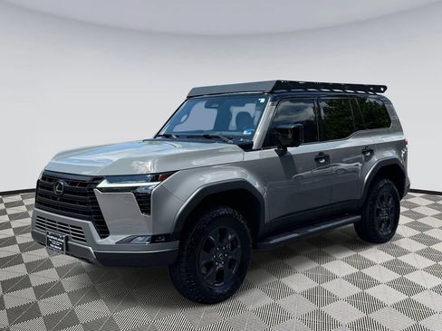 Used 2024 Lexus GX 550 AWD/4WD image 5