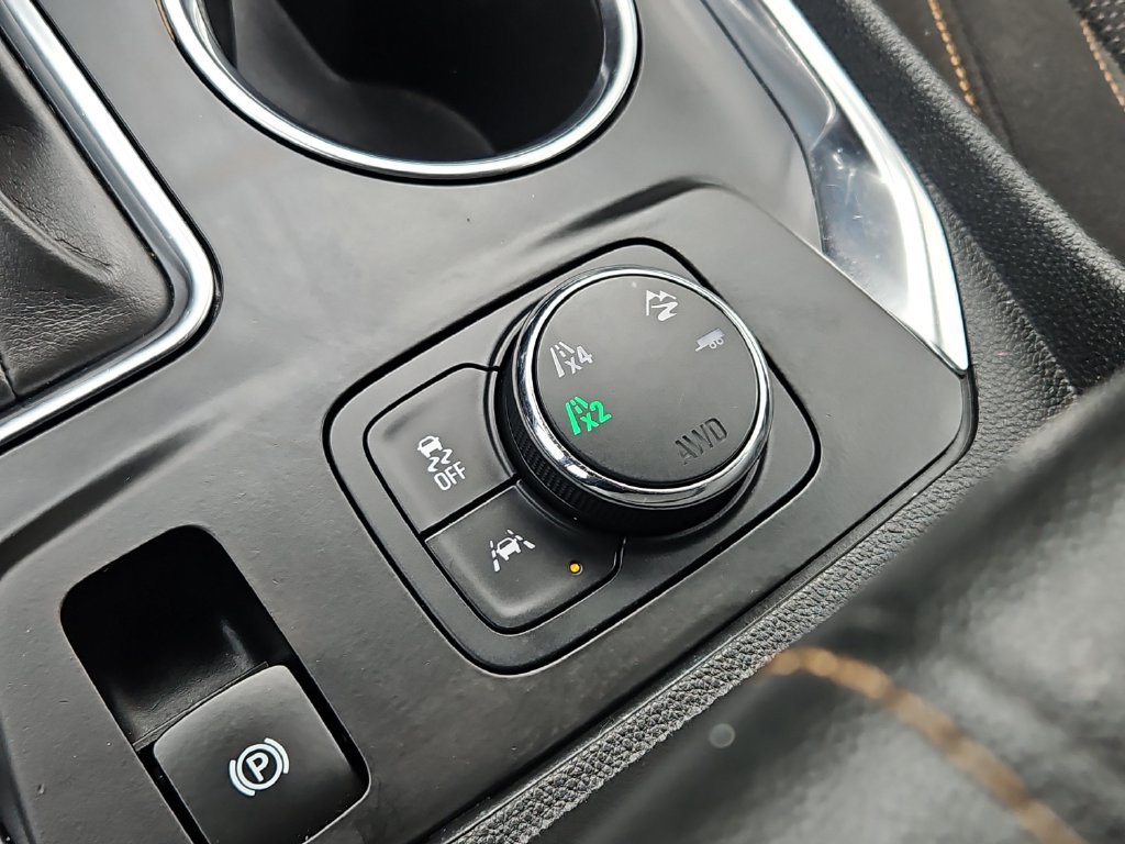 Used 2021 Chevrolet Traverse LT AWD/4WD image 16