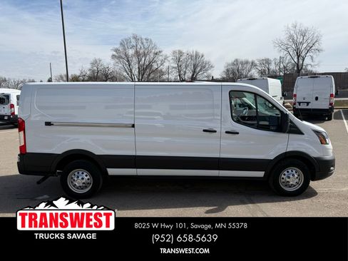Used 2023 Ford Transit 250 Low Roof AWD image 17
