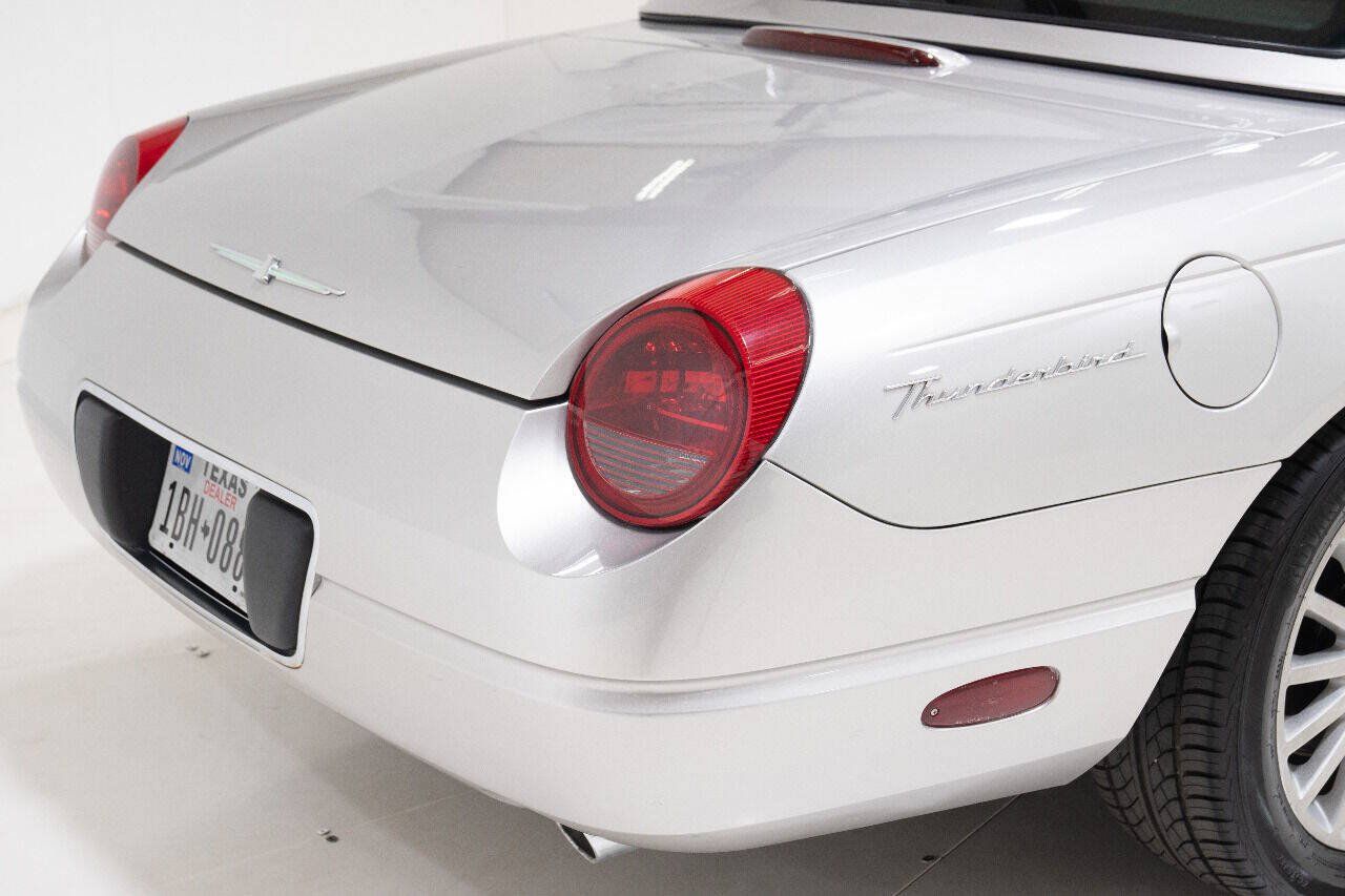 Used 2005 Ford Thunderbird RWD image 20