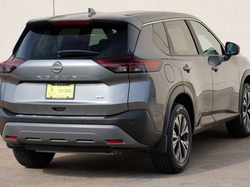 Used 2023 Nissan Rogue SV FWD image 46