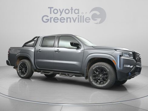 Used 2023 Nissan Frontier SV w/ Midnight Edition Package AWD/4WD image 19