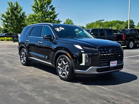 Used 2024 Hyundai Palisade Limited AWD/4WD image 4