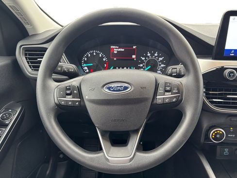 Used 2022 Ford Escape SE image 18