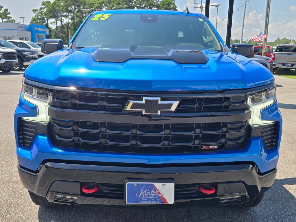Used 2025 Chevrolet Silverado 1500 LT Trail Boss w/ Convenience Package II AWD/4WD image 8