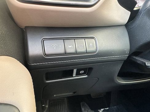 Used 2021 Hyundai Santa Fe Limited image 27