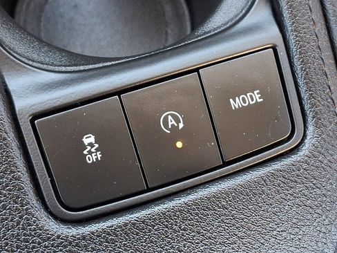 Certified 2023 Cadillac XT4 Luxury w/ Cold Weather Package image 35