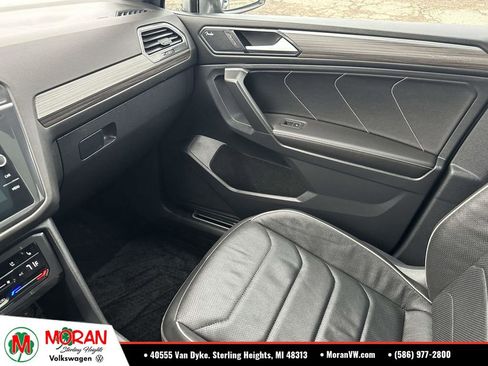 Certified 2024 Volkswagen Tiguan SEL R-Line AWD/4WD image 36