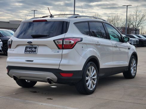 Used 2018 Ford Escape Titanium image 13