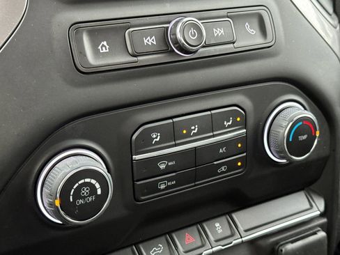 Used 2022 Chevrolet Silverado 1500 W/T w/ WT Value Package image 19