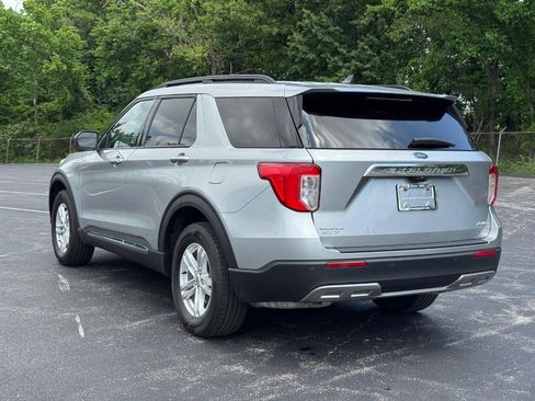 Used 2023 Ford Explorer XLT w/ Equipment Group 202A AWD/4WD image 7