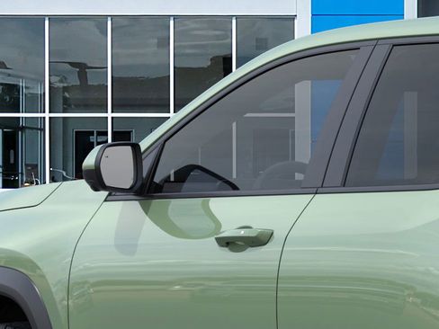 New 2026 Chevrolet Equinox LT w/ Safety and Technology Package image 12