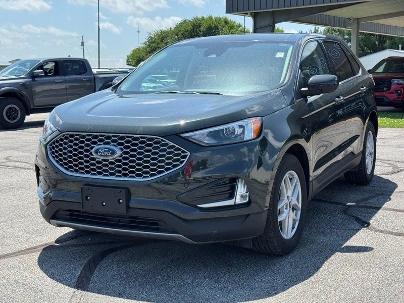 Used 2024 Ford Edge SEL w/ Convenience Package AWD/4WD image 8