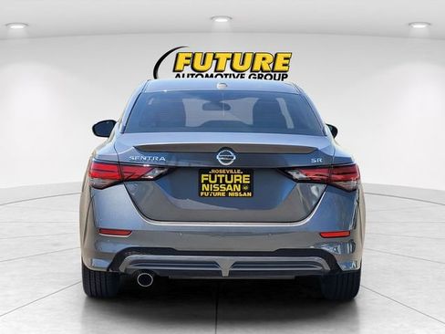 Certified 2022 Nissan Sentra SR FWD image 8