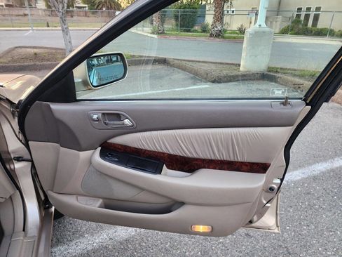 Used 2003 Acura TL FWD image 33
