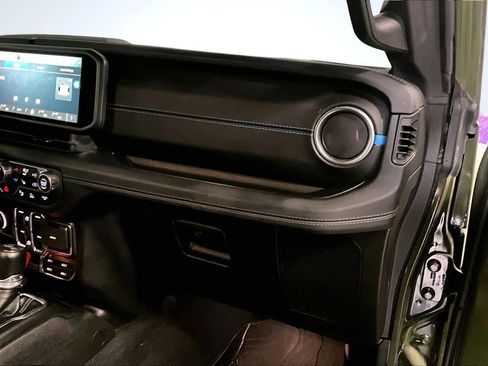 Used 2024 Jeep Wrangler High Altitude image 24