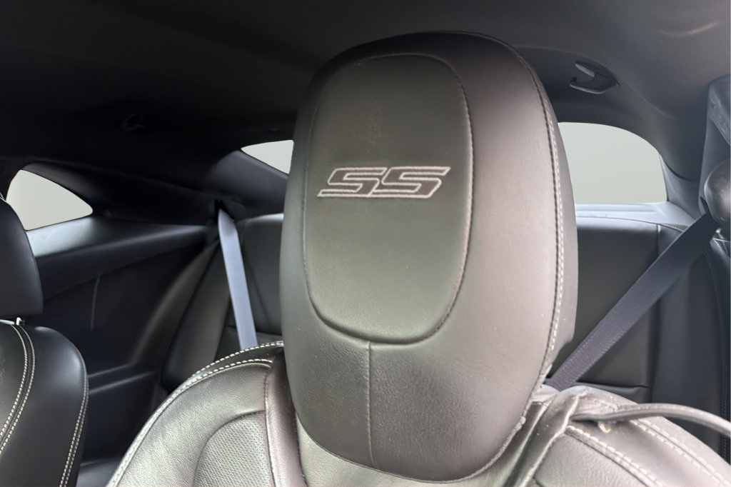 Used 2011 Chevrolet Camaro SS w/ RS Package RWD image 32