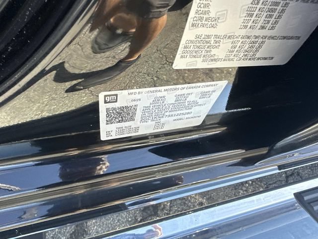Used 2025 Chevrolet Silverado 2500 LT w/ Convenience Package AWD/4WD image 19