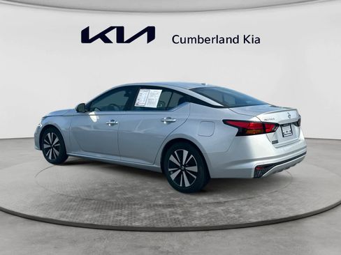 Used 2022 Nissan Altima 2.5 SV FWD image 3